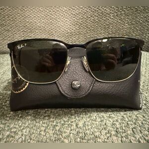 Ray-Ban Black Clubmaster Classic Sunglasses